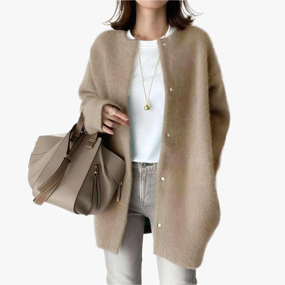 Lune London | Oversized knitted cardigan - Fashionable casual cardigan for everyday and office