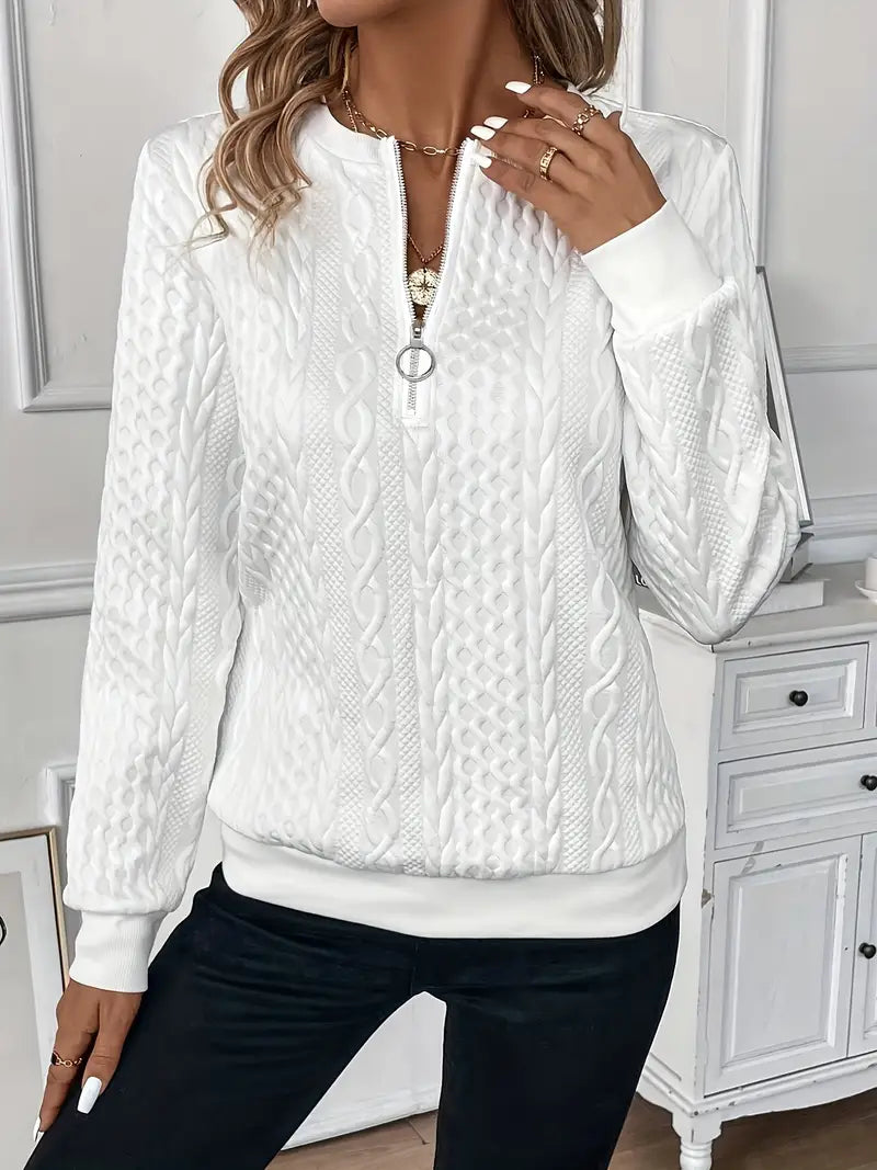 Chic Und Stil | Elegant Sweater with Zipper