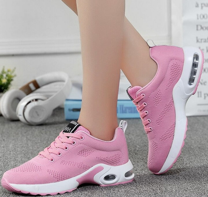 Lune London - Lightweight and breathable orthopedic sports sneakers for women | Casual sporty running shoe with air cushion sole