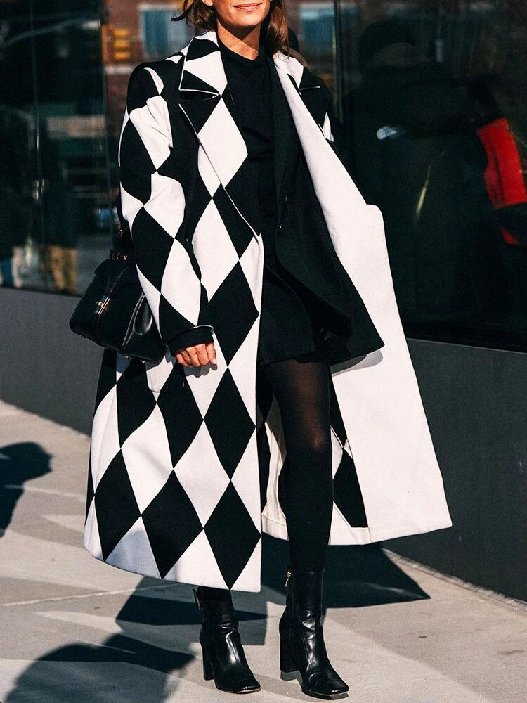 Lune London | Long coat for women with lapel collar for autumn and winter