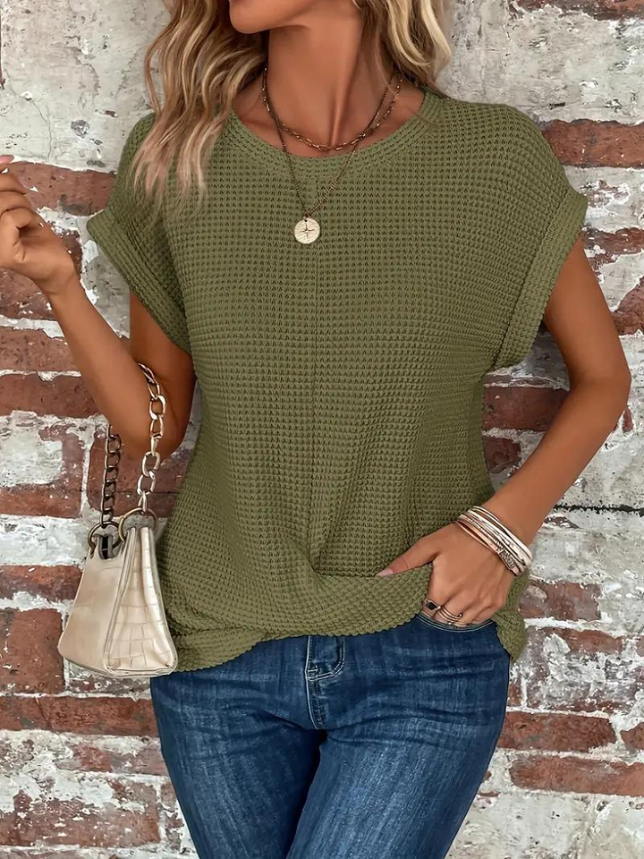 Lune London | Casual Knitted T-Shirt with Texture for Women