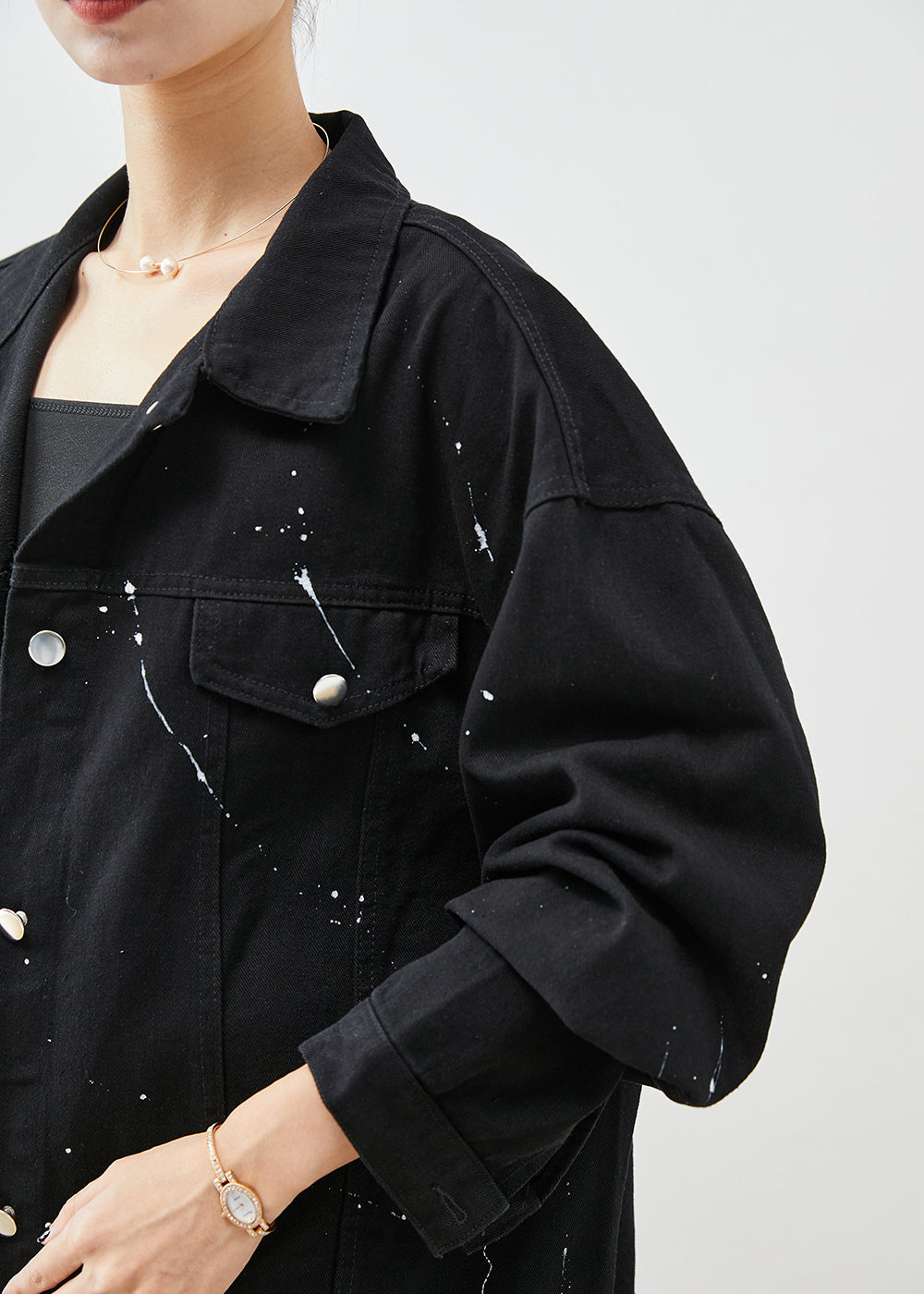 Chic und Stil | Oversized Black Letter Print Denim Jacket