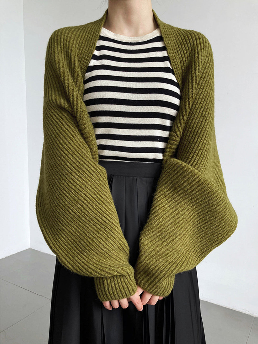 Lune London | Knit Bolero with Long Sleeves Soft and Modern Perfect for Layering