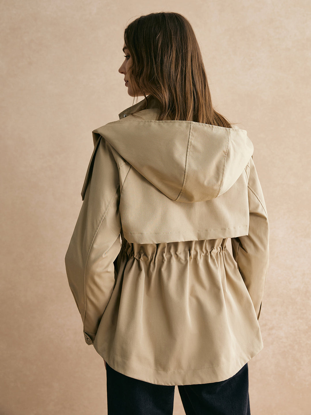 Lune London | Short trench coat with adjustable belt - Classic & Comfortable