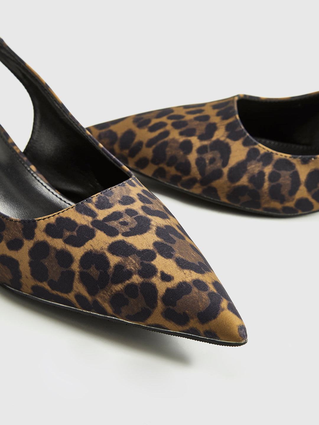 Lune London | Leopard Kitten Slingback Pumps
