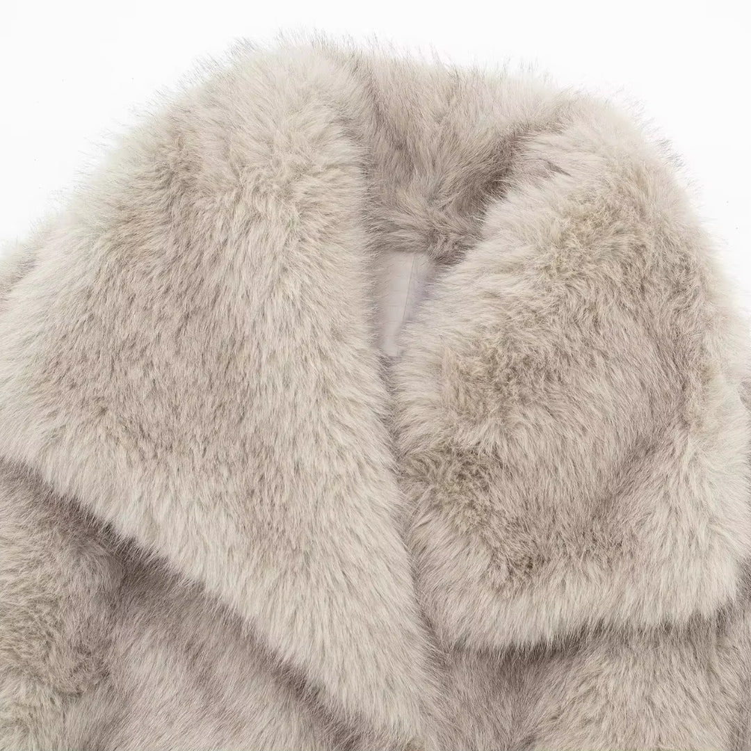 Lune London | Elegant Faux Fur Jacket