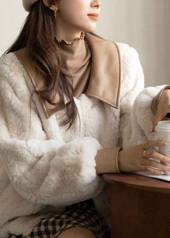 Lune London | Winter coats with white Peter Pan collar and faux fur buttons