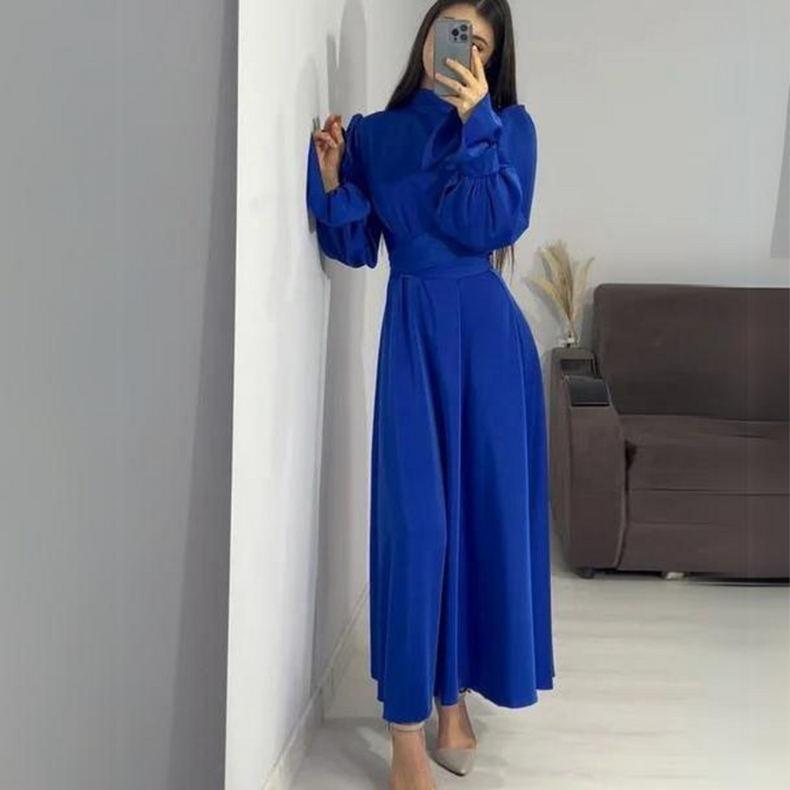Lune London | The soft and silky dress with long sleeves