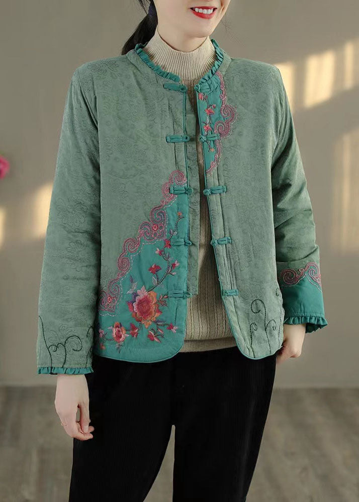 Chic und Stil | Fine cotton round embroidered coats with green ruffles