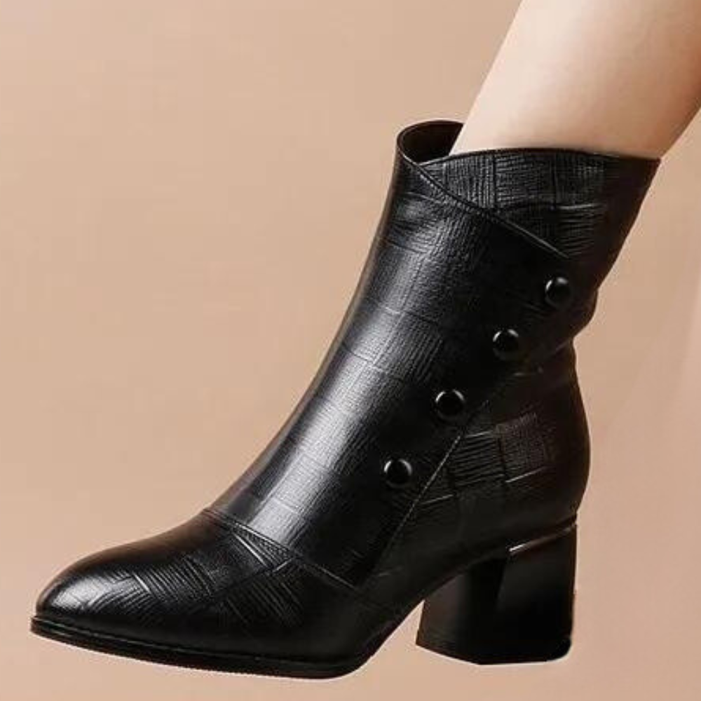 Lune London | Ankle boots - Structured finish - Block heel - Rounded toes - Side buttons