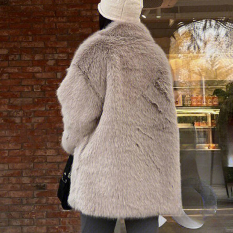 Lune London | Coat - Faux fur - Notched lapel - Belt bag - Mid-thigh length