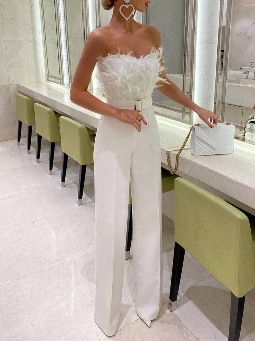 Chic und Stil | Combination Tube with Straight Shape Bustier with Feathers Elegant Woman White