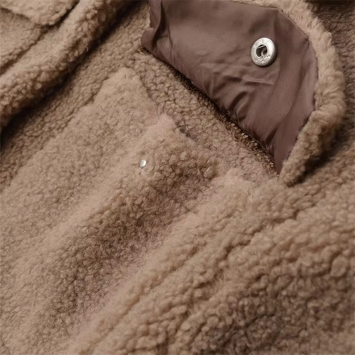 Chic und Stil | Short women's jacket with teddy fleece