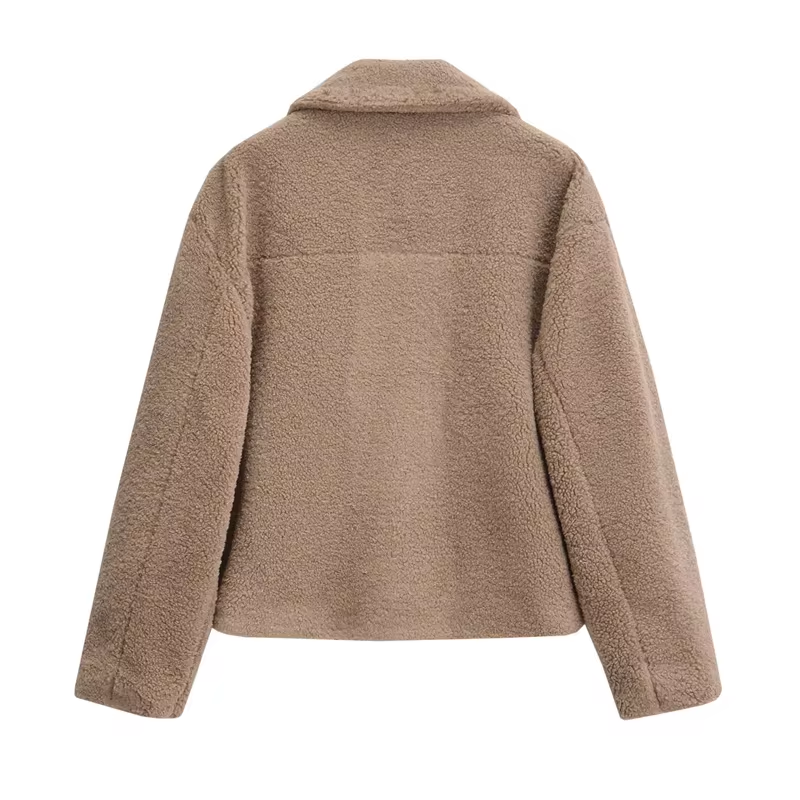 Chic und Stil | Short women's jacket with teddy fleece