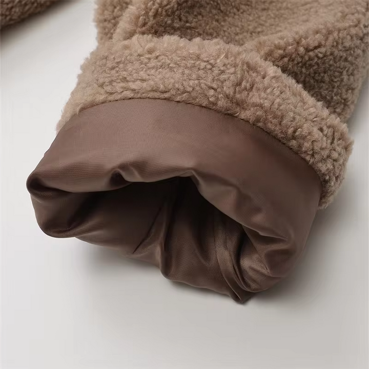 Chic und Stil | Short women's jacket with teddy fleece