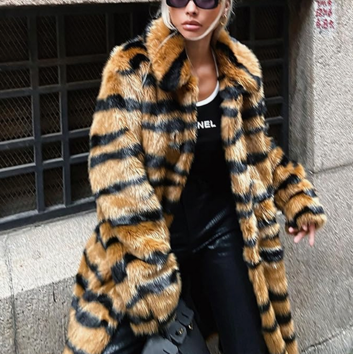 Lune London | Longer fur coat for women with animal print - Luxurious and stylish winter design