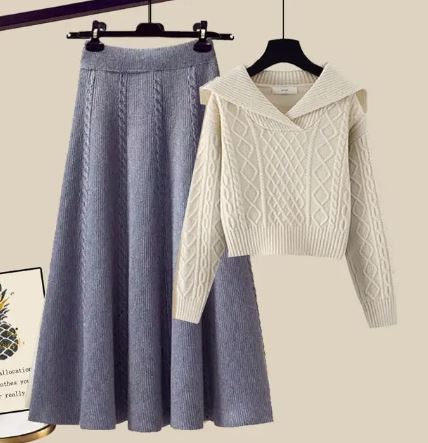 Lune London | Two-Piece Set Consisting Of Knit Sweater and Half Skirt