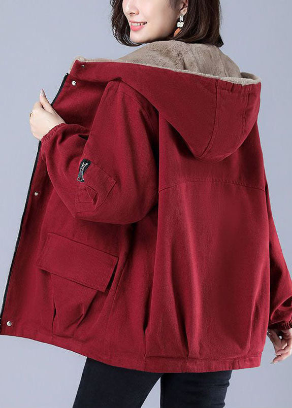 Chic und Stil | Oversized red hooded jacket with zipped fluffy wool lining winter