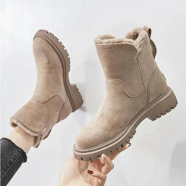 Lune London | Cozy Velvet Snow Boots for Women – Stylish & Warm
