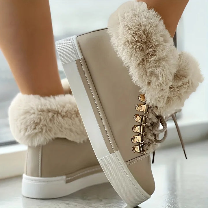 Lune London | Detail lined ankle boots with laces
