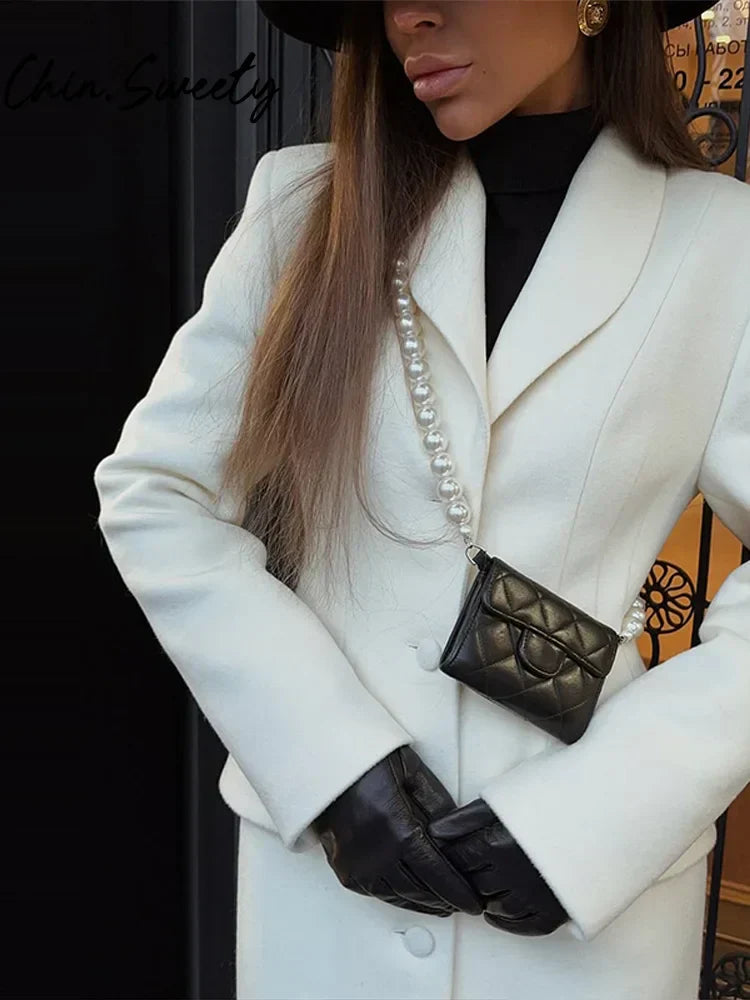 Lune London | Women's coat - Elegant wool coat with a classic lapel collar and warm padding for autumn and winter