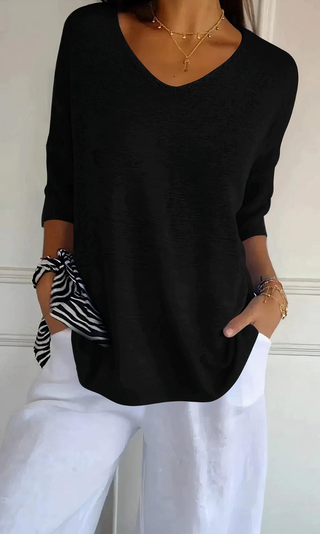 Lune London | Casual Knitted V-Neck Top