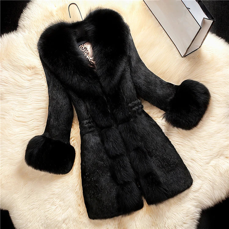 Lune London | Winter Long with Contrast Collar for Women Ideal for The Cold Season