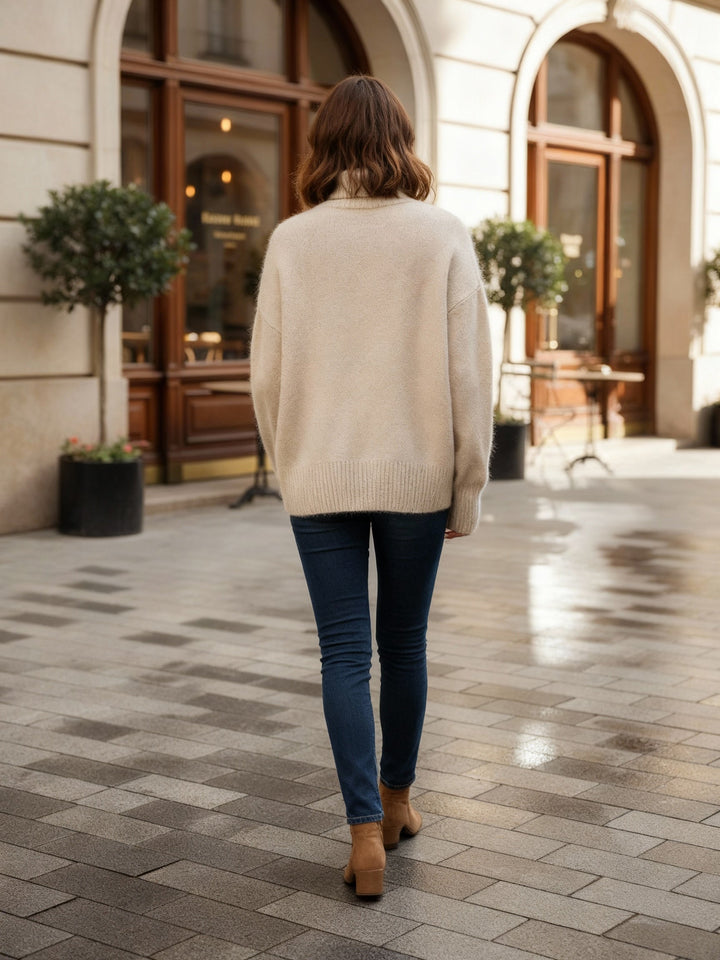 Lune London | Elegant Soft Cashmere Women's Turtleneck Sweater