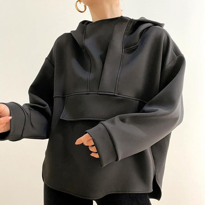 Lune London | Under my sweatshirt