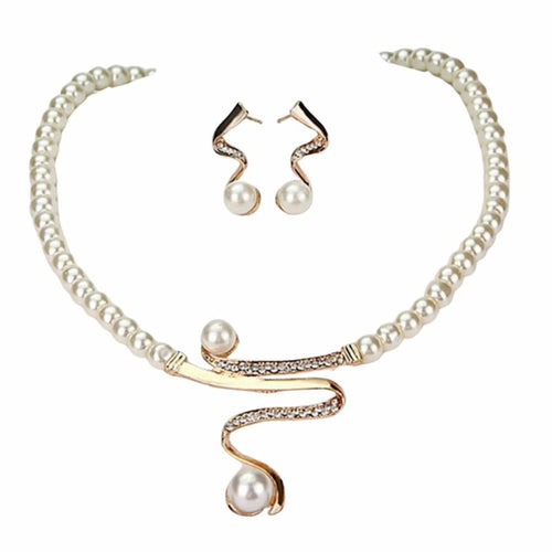 Lune London | Natürliche Perlenkette + Ohrring Satz Gold