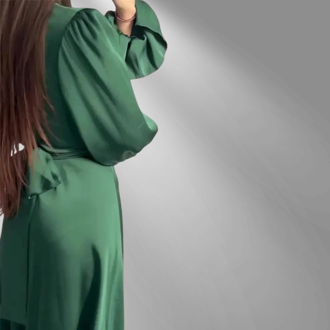 Lune London | The soft and silky dress with long sleeves