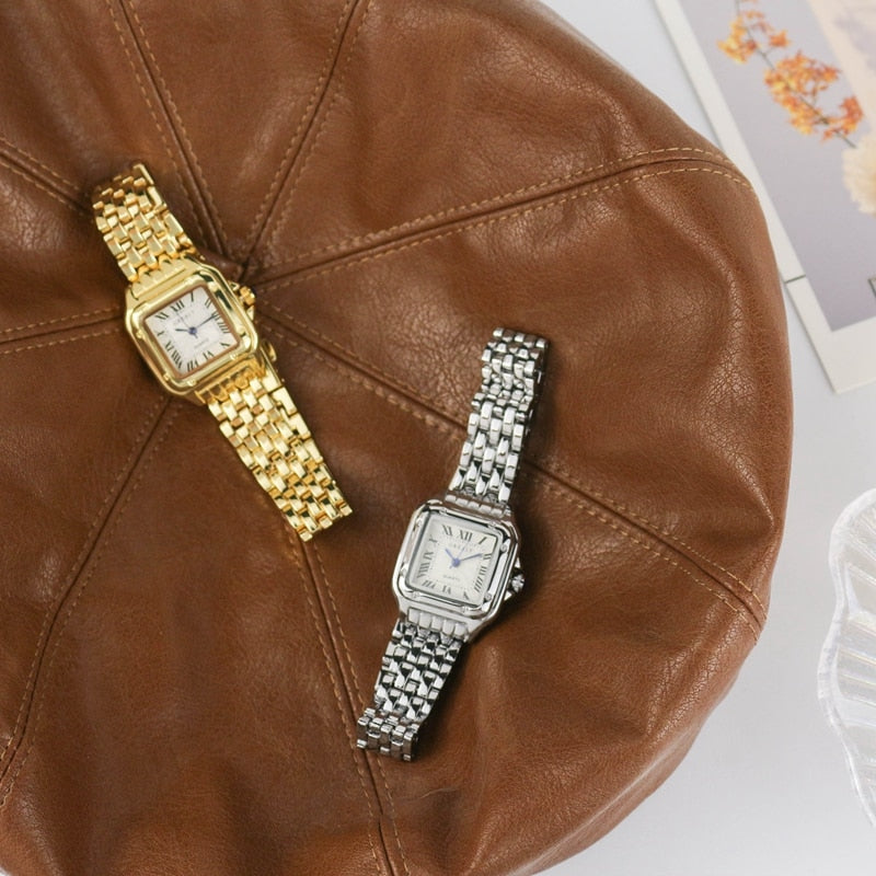Lune London | Square women's watch with steel band