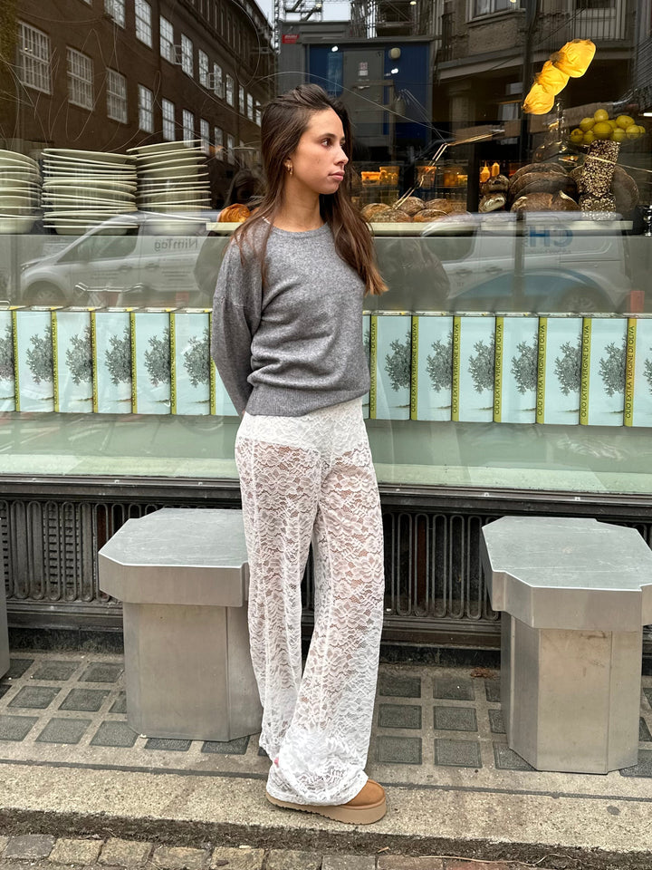 Lune London | Elegant Women's Trousers with Lace and Wide Leg