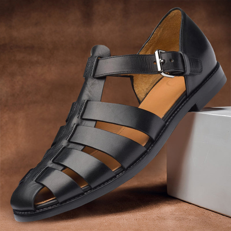 Lune London | Leather sandals with adjustable buckle for men