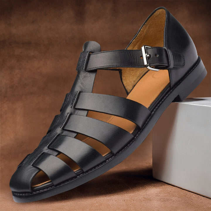 Lune London | Leather sandals with adjustable buckle for men