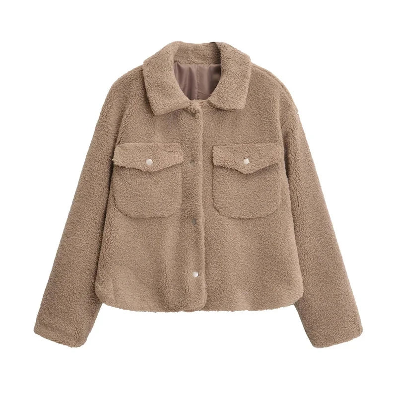 Chic und Stil | Short women's jacket with teddy fleece