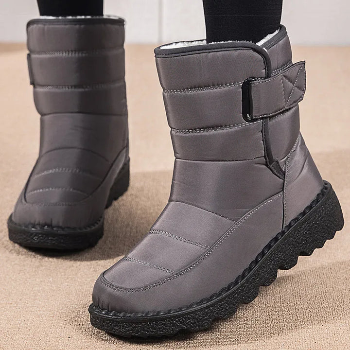 Lune London | Waterproof winter shoes for women with fur lining, black