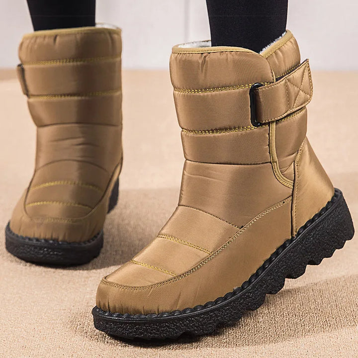 Lune London | Waterproof winter shoes for women with fur lining, black
