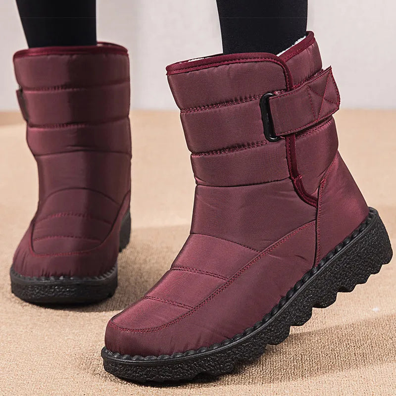 Lune London | Waterproof winter shoes for women with fur lining, black