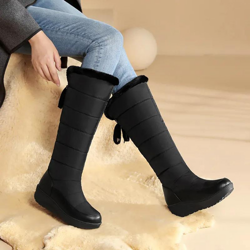 Chic Und Stil | Women's Winter Boots with Lining Warm and Comfortable