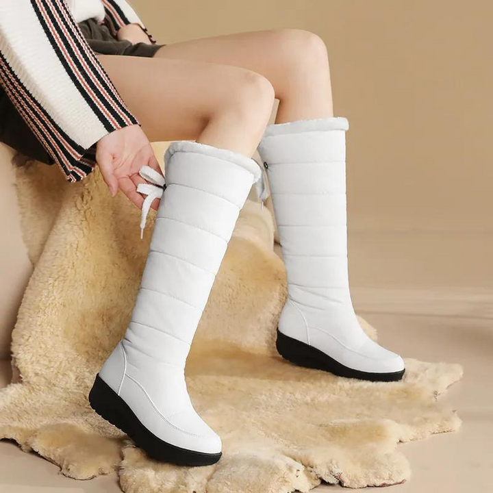 Chic Und Stil | Women's Winter Boots with Lining Warm and Comfortable