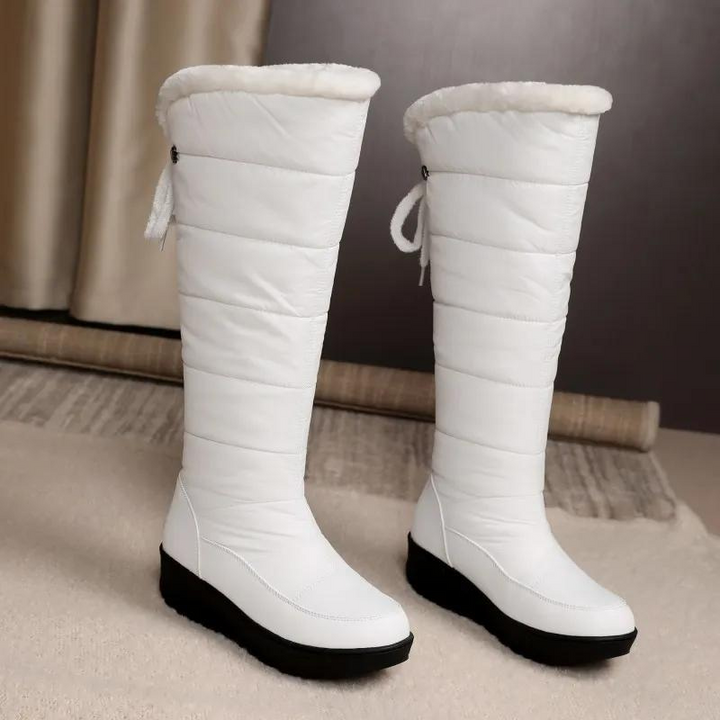 Chic Und Stil | Women's Winter Boots with Lining Warm and Comfortable