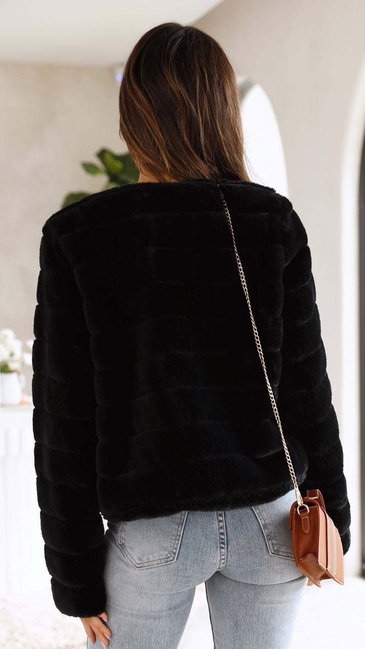 Lune London | Short Jacket - Structured Fit - Quilted Design - Open Front