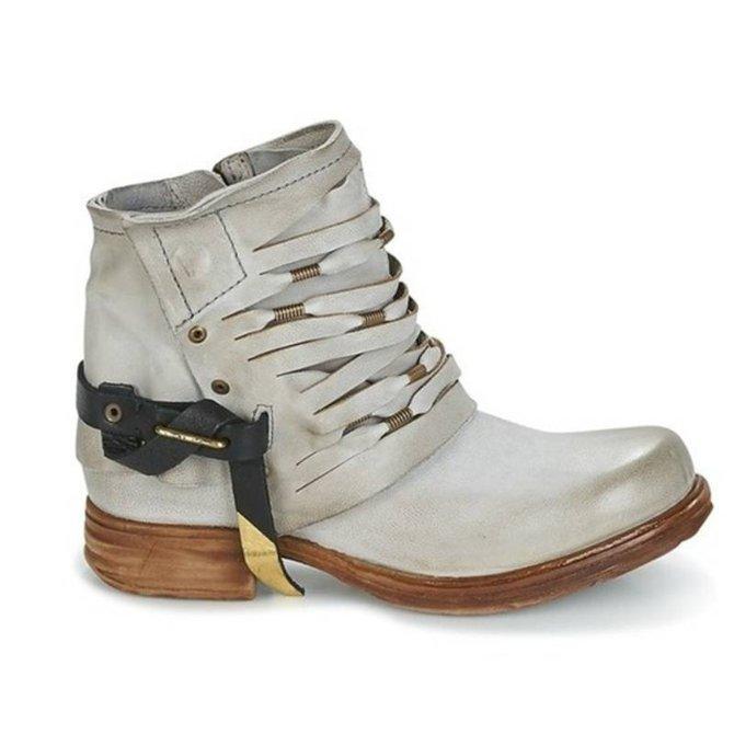 Lune London | Heeled Ankle Boots for Women