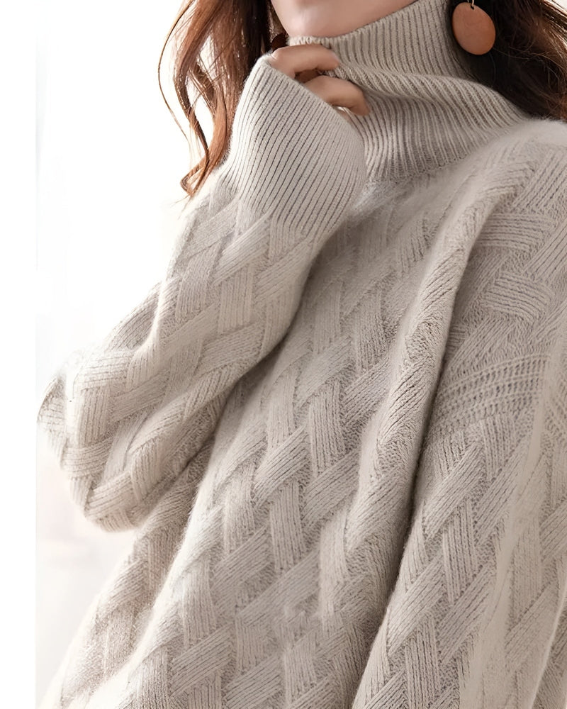 Lune London | Luxurious Cashmere Turtleneck Sweater for Elegance