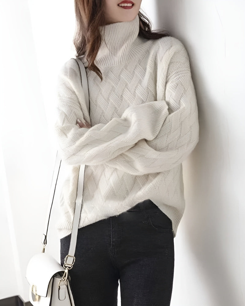 Lune London | Luxurious Cashmere Turtleneck Sweater for Elegance