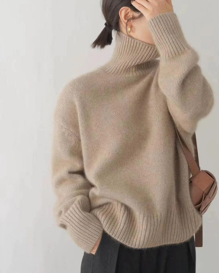 Lune London | Luxurious Cashmere Turtleneck Sweater for Women Amelia