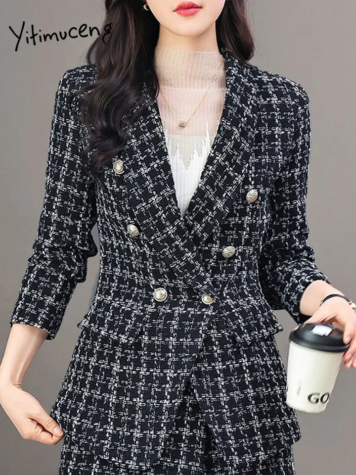 Women's Elegant Tweed Blazer Jacket with Double Button Placket and Modern Cut Chic Und Stil