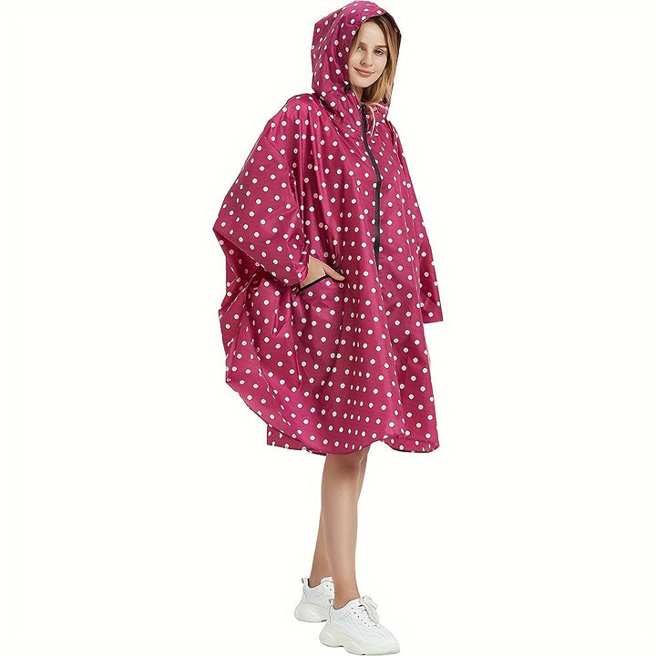 Lune London | Lightweight rain jacket with hood and pocket for daily use and adventures
