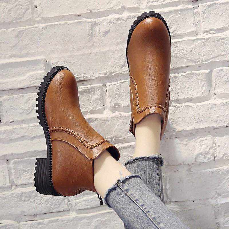 Lune London | Boots - Faux leather - Ankle height - Low block heel - Profile sole